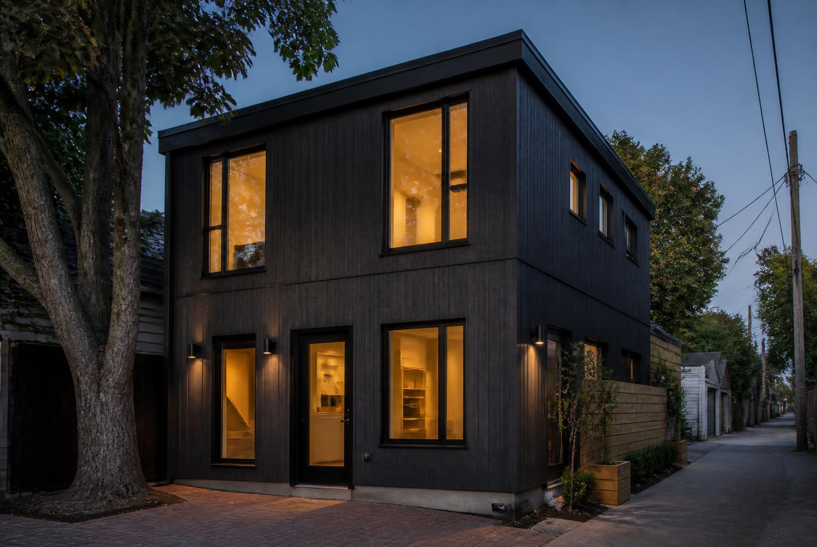 Laneway Houses project in Toronto by Last King Construction